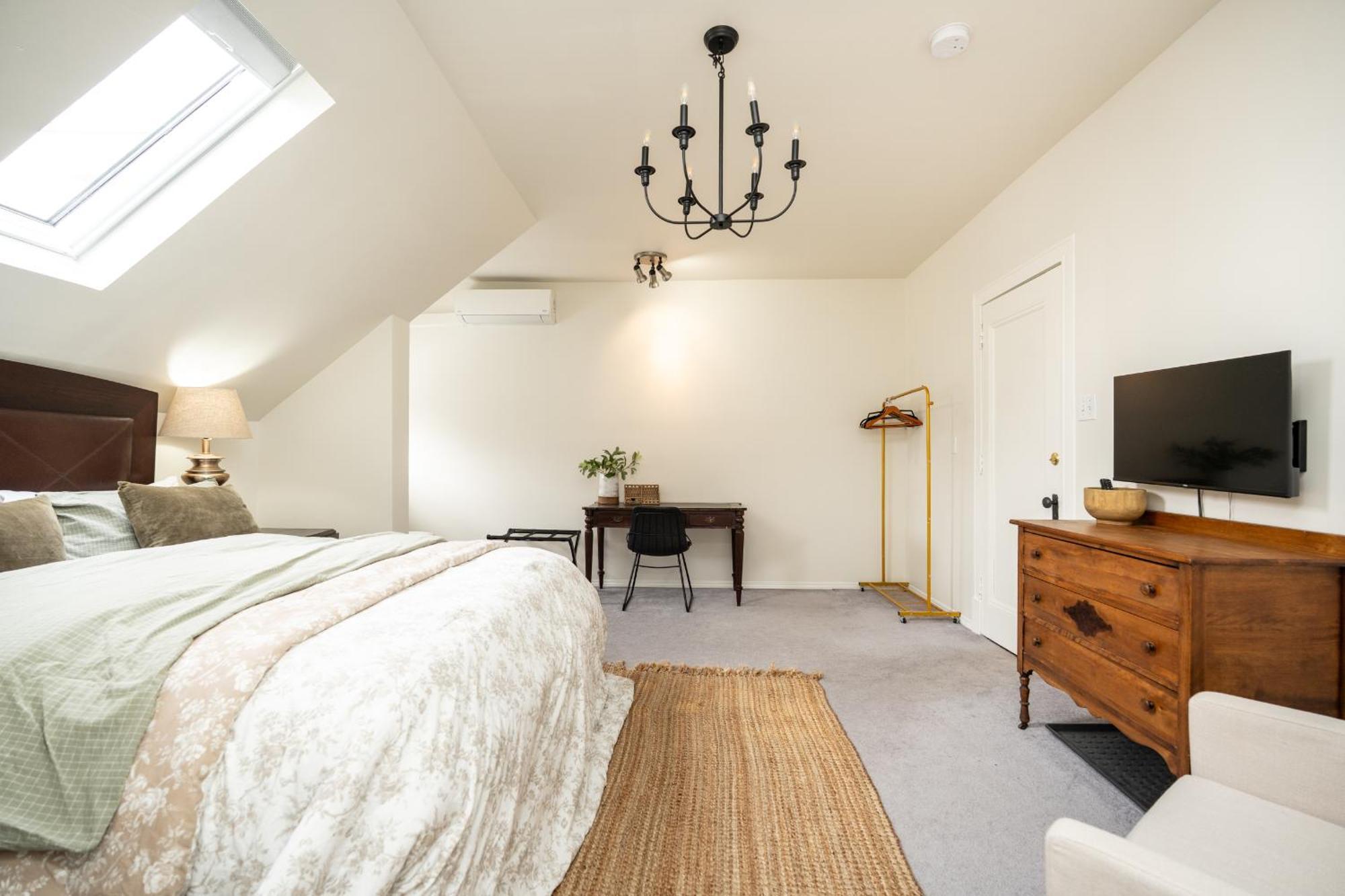 ウィニペグ No. 5 East Bed & Breakfast エクステリア 写真