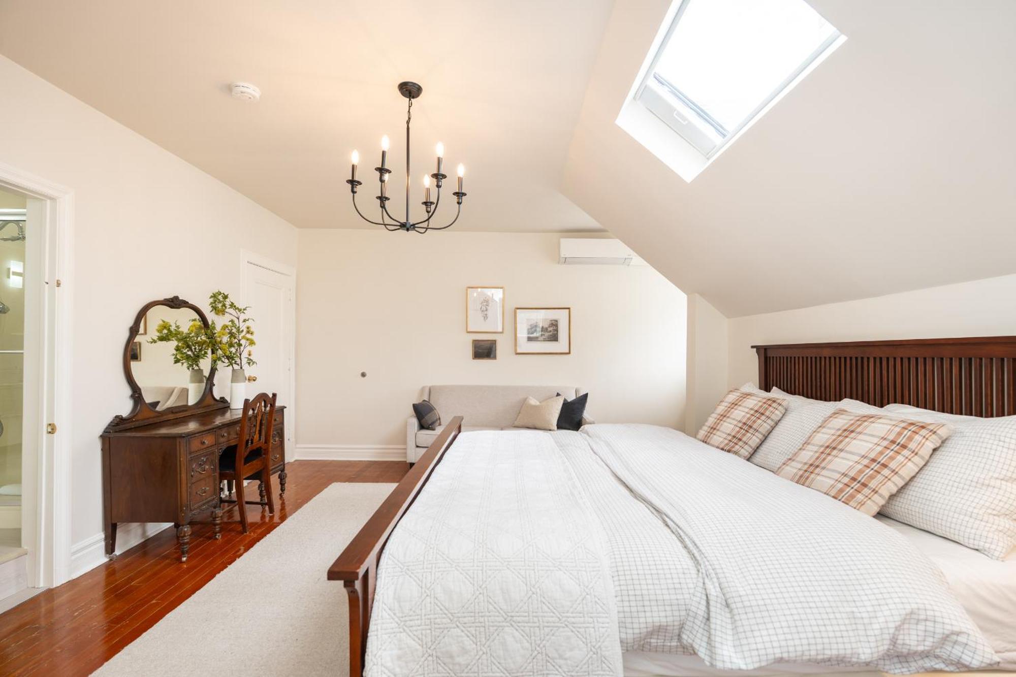 ウィニペグ No. 5 East Bed & Breakfast エクステリア 写真